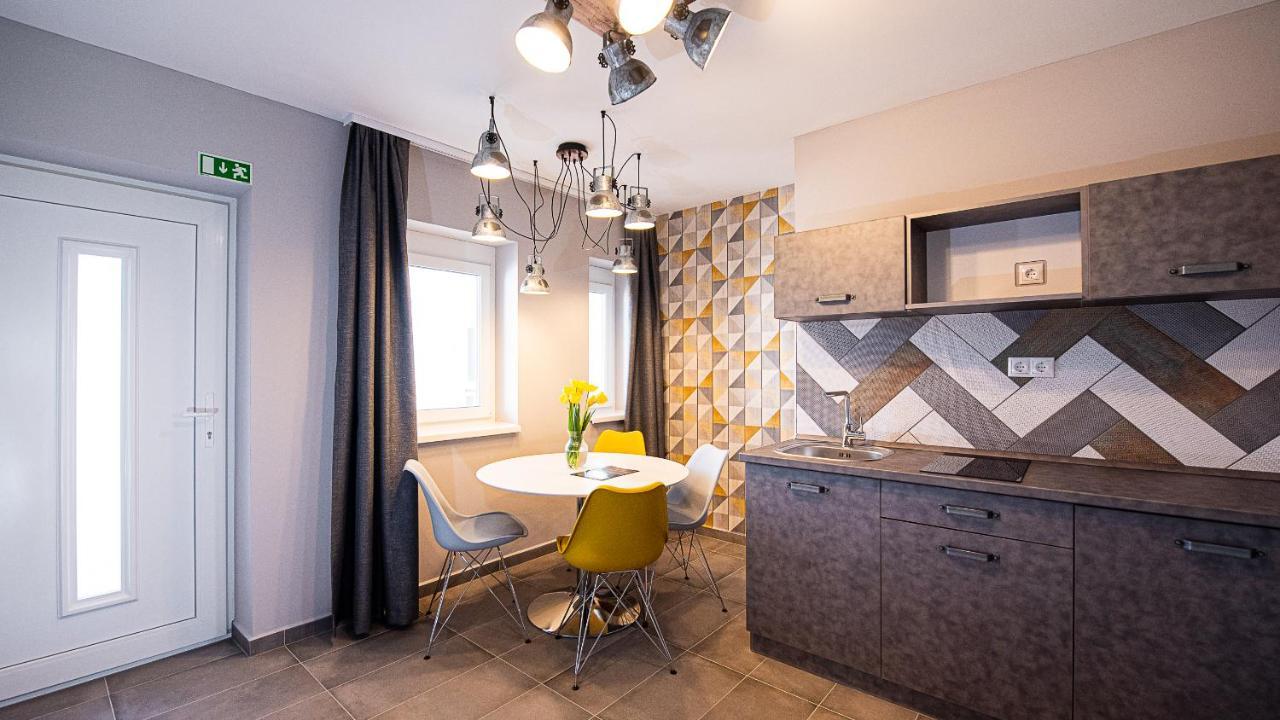 Appartamento Aranyszarvas Panzio, Etterem Es Grillterasz Esterno foto